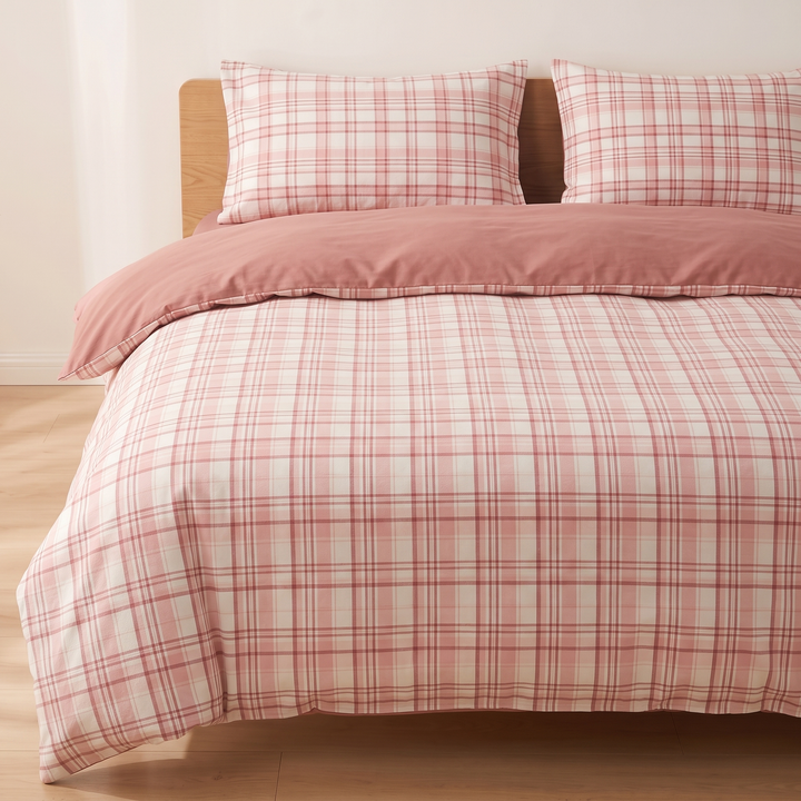 Cotton Duvet Cover Set in Pink Plaid