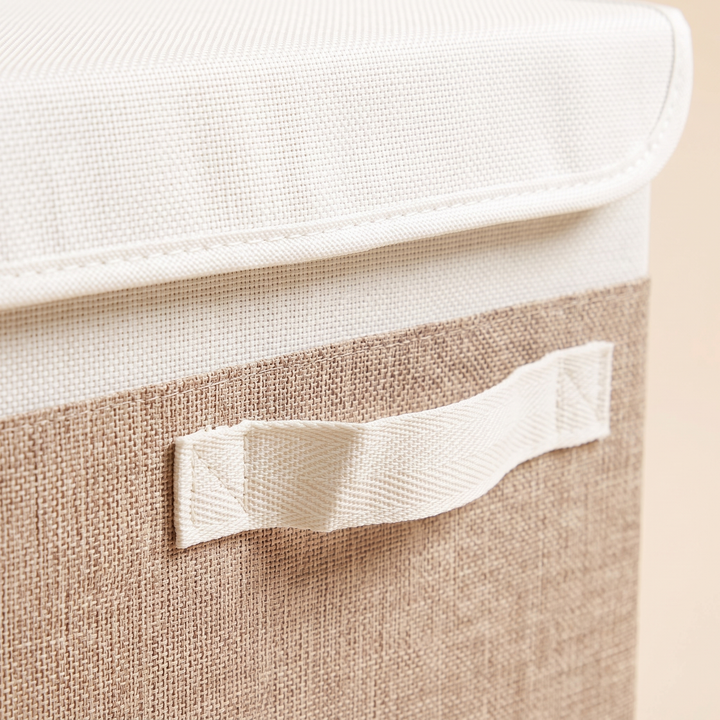 Fabric Storage Bin with Lid – Foldable in White &amp; Beige – close-up of the woven side panel and fabric handle