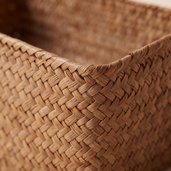Seagrass Woven Basket – Bathroom Storage in Natural – close-up of the woven texture along the basket&