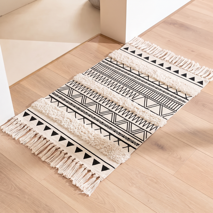 Washable Tufted Rug with Tassels in Black Geometric